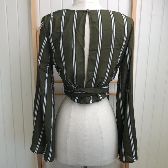 House of Sienna BNWT | Size 8 | Olive Green Long Sleeve Cropped Wrap Striped Top - Picture 6 of 9